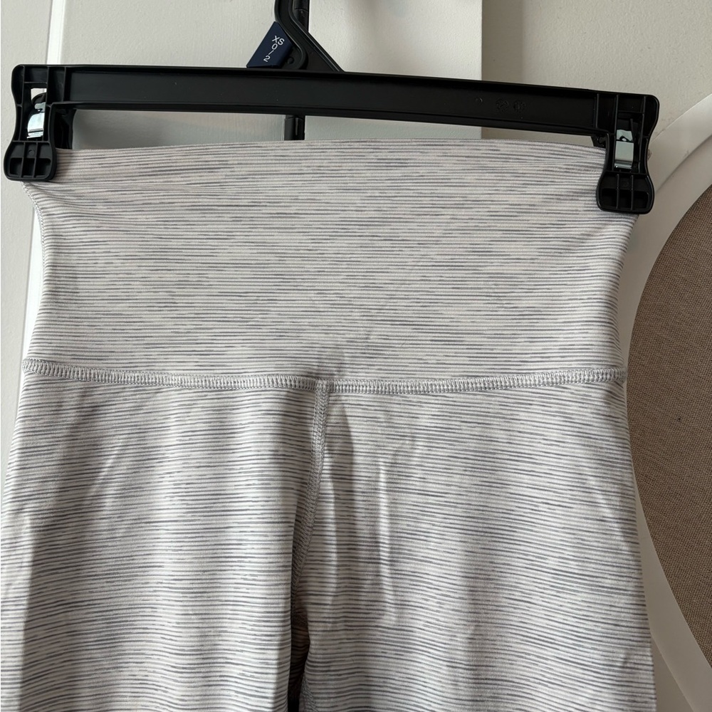 Lululemon leggings - Picture 3 of 6